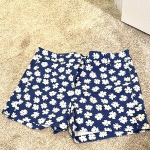 J Crew Navy Blue Floral 4” Chino Shorts Size 8